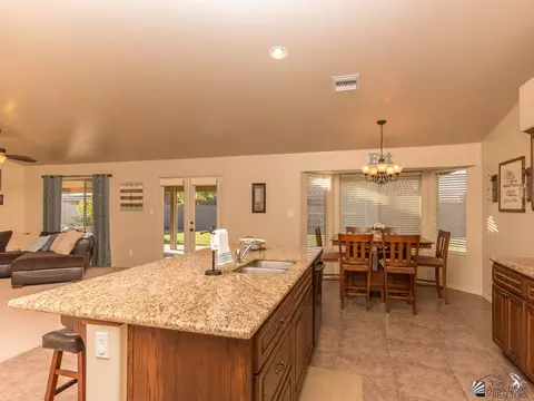 6364 E 46 Ln, Yuma, AZ 85365 photo 6