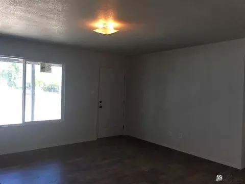 1369 E 26 St, Yuma, AZ 85365 photo 2