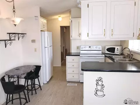 10302 E 29 Pl, Yuma, AZ 85365 photo 2