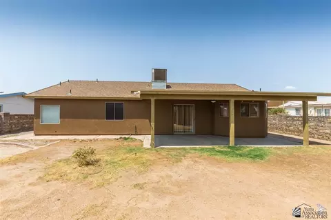 9733 E 38 Ln, Yuma, AZ 85365 photo 2