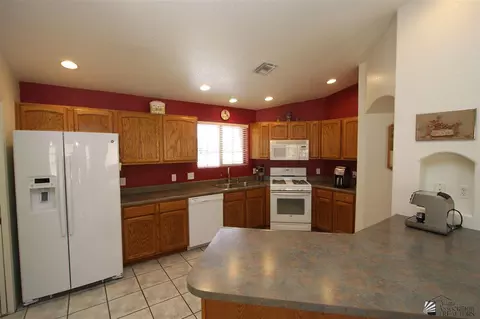 7524 E 26 St, Yuma, AZ 85365 photo 3