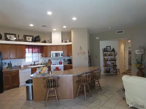 11842 E 28 Pl, Yuma, AZ 85367 photo 8