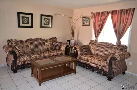 2078 E 25 St, Yuma, AZ 85365 photo 5