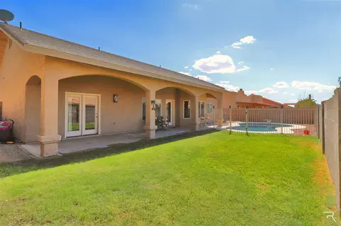 10572 E 37 Pl, Yuma, AZ 85365 photo 17