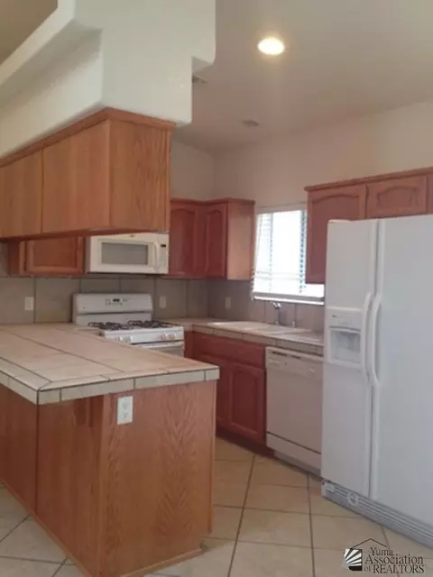 10707 E 34 Pl, Yuma, AZ 85365 photo 5