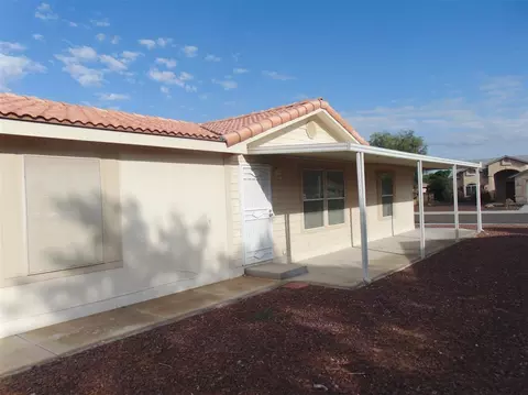 10231 E 37 St, Yuma, AZ 85365 photo 1