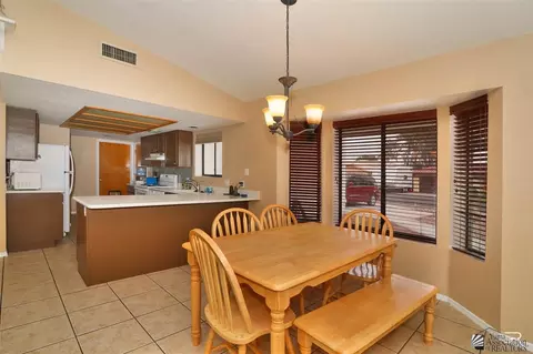12202 E Paseo Verano, Yuma, AZ 85367 photo 4