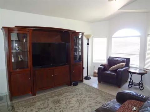 9667 E 37 Pl, Yuma, AZ 85365 photo 2
