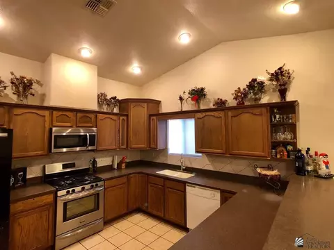 151 E 12 St, Somerton, AZ 85350 photo 4