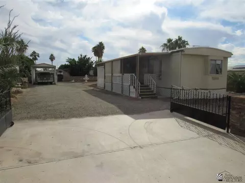 13555 E 45 St, Yuma, AZ 85367 photo 1