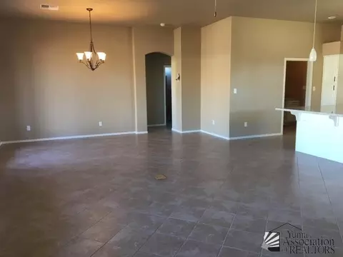 7844 E 37 St, Yuma, AZ 85365 photo 2