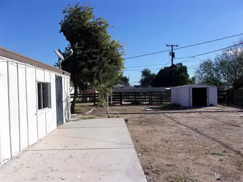 913 E 25 St, Yuma, AZ 85365 photo 16