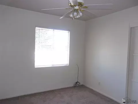 913 E 25 St, Yuma, AZ 85365 photo 12