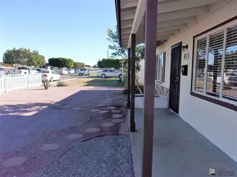 913 E 25 St, Yuma, AZ 85365 photo 17