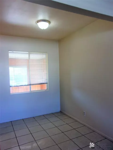 913 E 25 St, Yuma, AZ 85365 photo 5