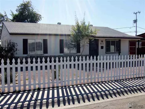 913 E 25 St, Yuma, AZ 85365 photo 1