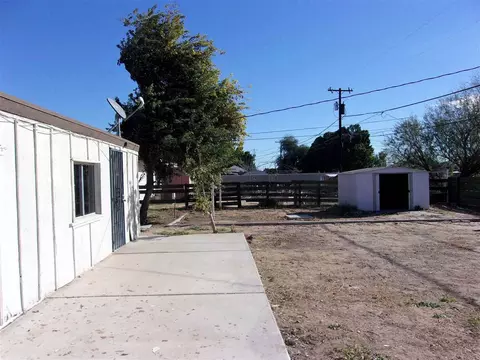 913 E 25 St, Yuma, AZ 85365 photo 16
