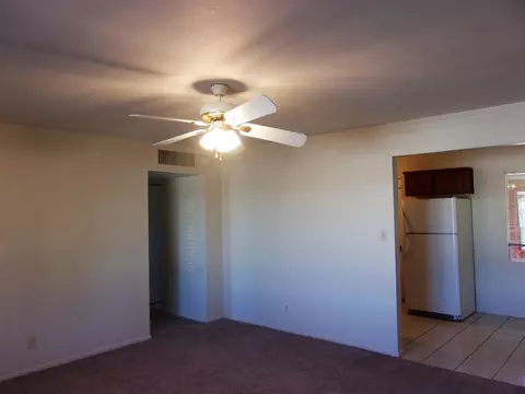 913 E 25 St, Yuma, AZ 85365 photo 4
