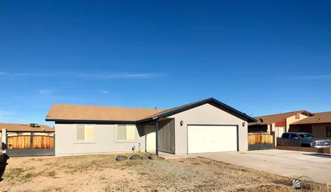 8718 E 38 Pl, Yuma, AZ 85365 photo 2
