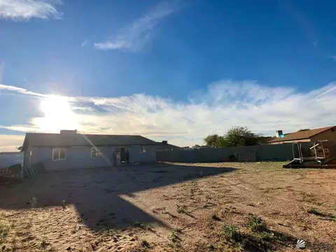 8718 E 38 Pl, Yuma, AZ 85365 photo 17