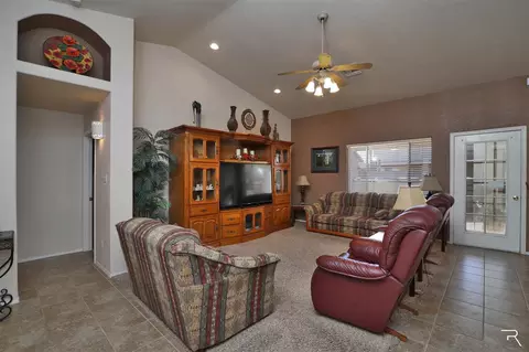 10557 E 37 St, Yuma, AZ 85365 photo 4