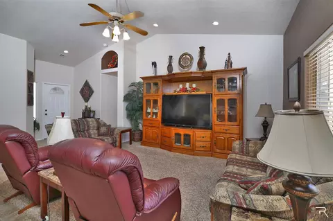 10557 E 37 St, Yuma, AZ 85365 photo 5