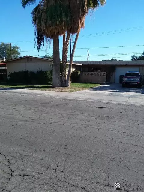 711 E 26 Pl, Yuma, AZ 85365 photo 1