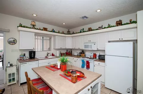 12597 E 46 Dr, Yuma, AZ 85367 photo 6