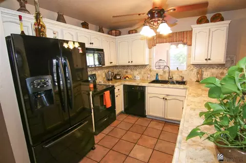 1599 E Windy Ln, Yuma, AZ 85365 photo 5