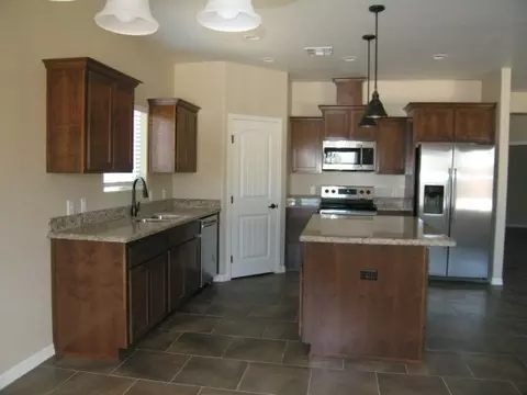 11677 S Dorothy Dr, Yuma, AZ 85367 photo 4