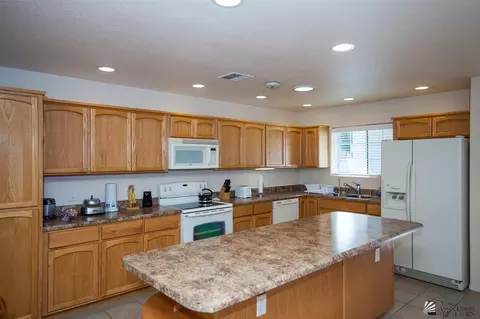 5116 E 34 St, Yuma, AZ 85365 photo 2