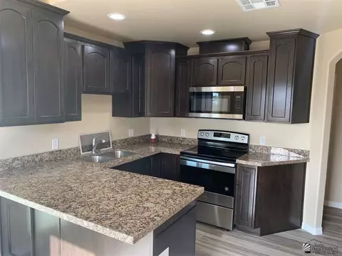 156 E 26 St, Yuma, AZ 85364 photo 3