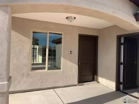 156 E 26 St, Yuma, AZ 85364 photo 2