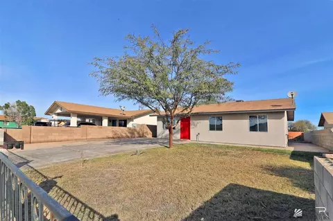 318 E St, San Luis, AZ 85349 photo 3