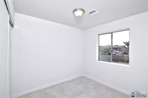 318 E St, San Luis, AZ 85349 photo 10