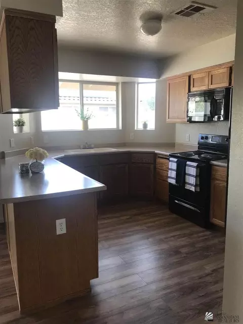 6292 E 45 St, Yuma, AZ 85365 photo 3