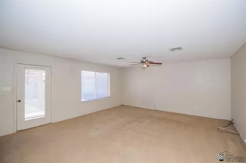 6354 E 45 St, Yuma, AZ 85365 photo 3