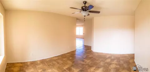 6322 E 44th Pl, Yuma, AZ 85365 photo 2