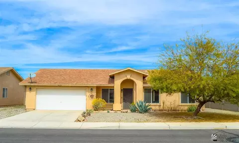6322 E 44th Pl, Yuma, AZ 85365 photo 1