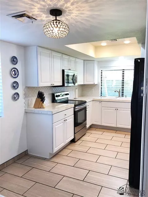 2237 E 27 St, Yuma, AZ 85365 photo 9