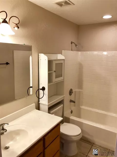 10422 E 37 St, Yuma, AZ 85365 photo 9
