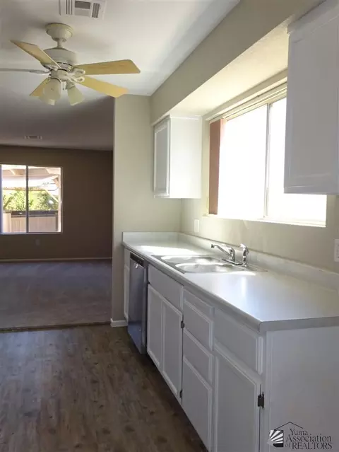 11438 E 28 Pl, Yuma, AZ 85367 photo 10