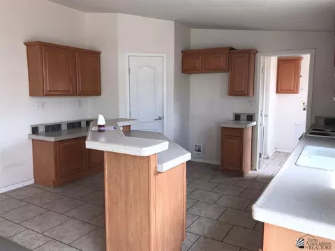2216 E 14 Pl, Yuma, AZ 85365 photo 5
