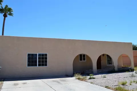 1421 E Kuns Ct, Yuma, AZ 85365 photo 3