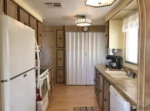 13273 E 43 Dr, Yuma, AZ 85367 photo 8