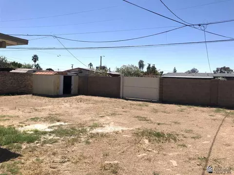 2033 E 25 St, Yuma, AZ 85365 photo 13