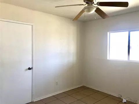2033 E 25 St, Yuma, AZ 85365 photo 5