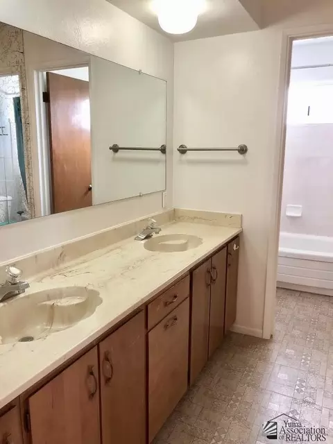 2230 E 24 Pl, Yuma, AZ 85365 photo 11