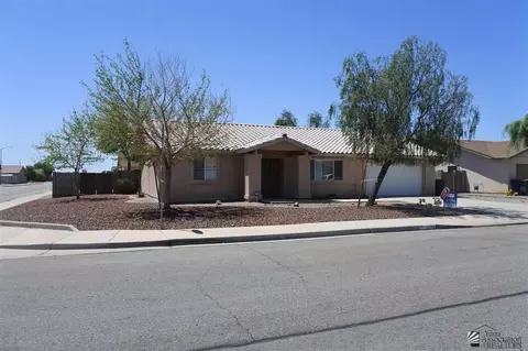 6185 E 41 Pl, Yuma, AZ 85365 photo 1