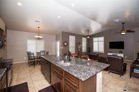 6021 E 46 Ln, Yuma, AZ 85365 photo 4